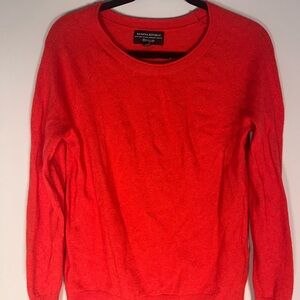 Banana Republic wool blend crew neck  Sweater size medium
